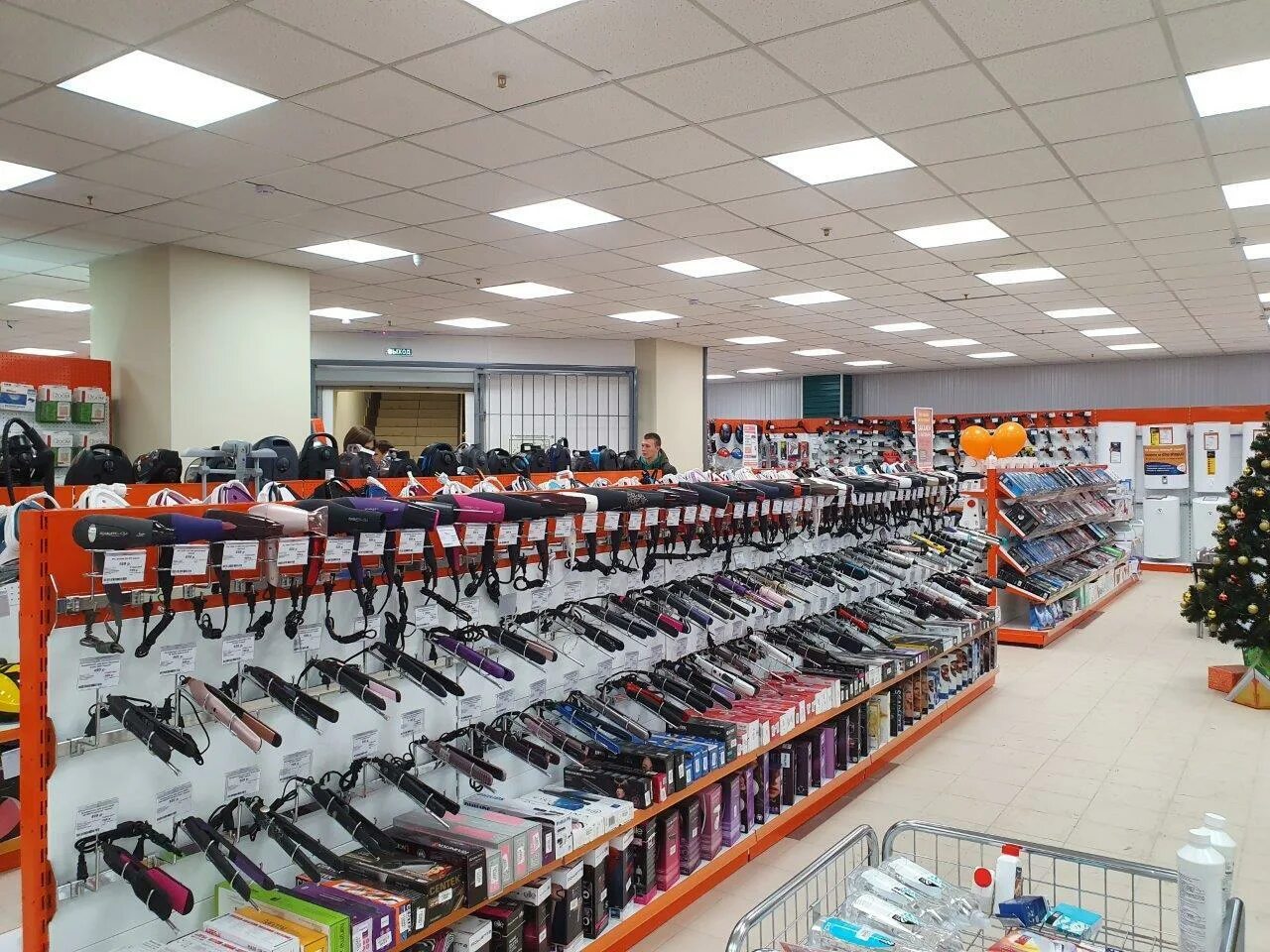 магазин чемпион бузулук. бузулук ул суворова. бузулук магазины. стройландия каталог. ковры бузулук магазин.