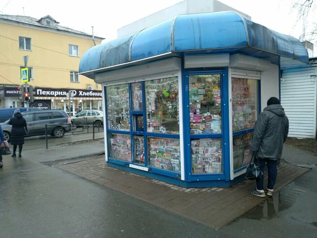 ларек новый. киоск пресса. в киоске в первый. старый ларек. ларьки в москве.