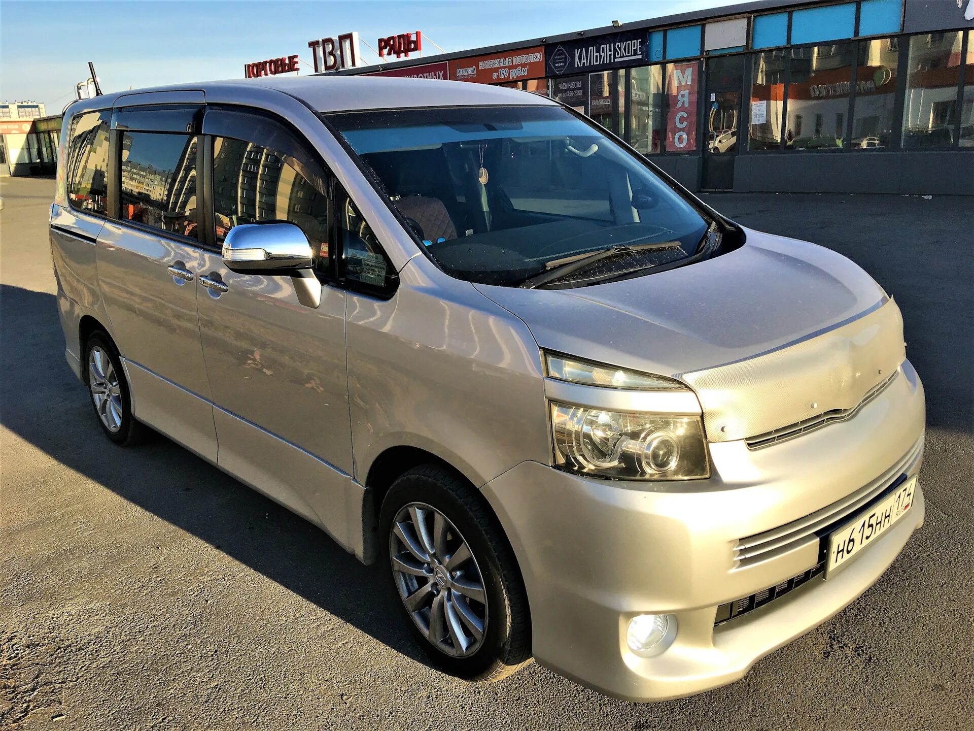 Toyota Voxy 2010. Тойота Вокси 2012. Тойота Вокси 2015. Тойота Вокси 2009.