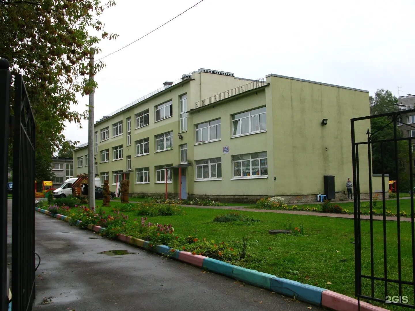 Детский сад 2 приморского