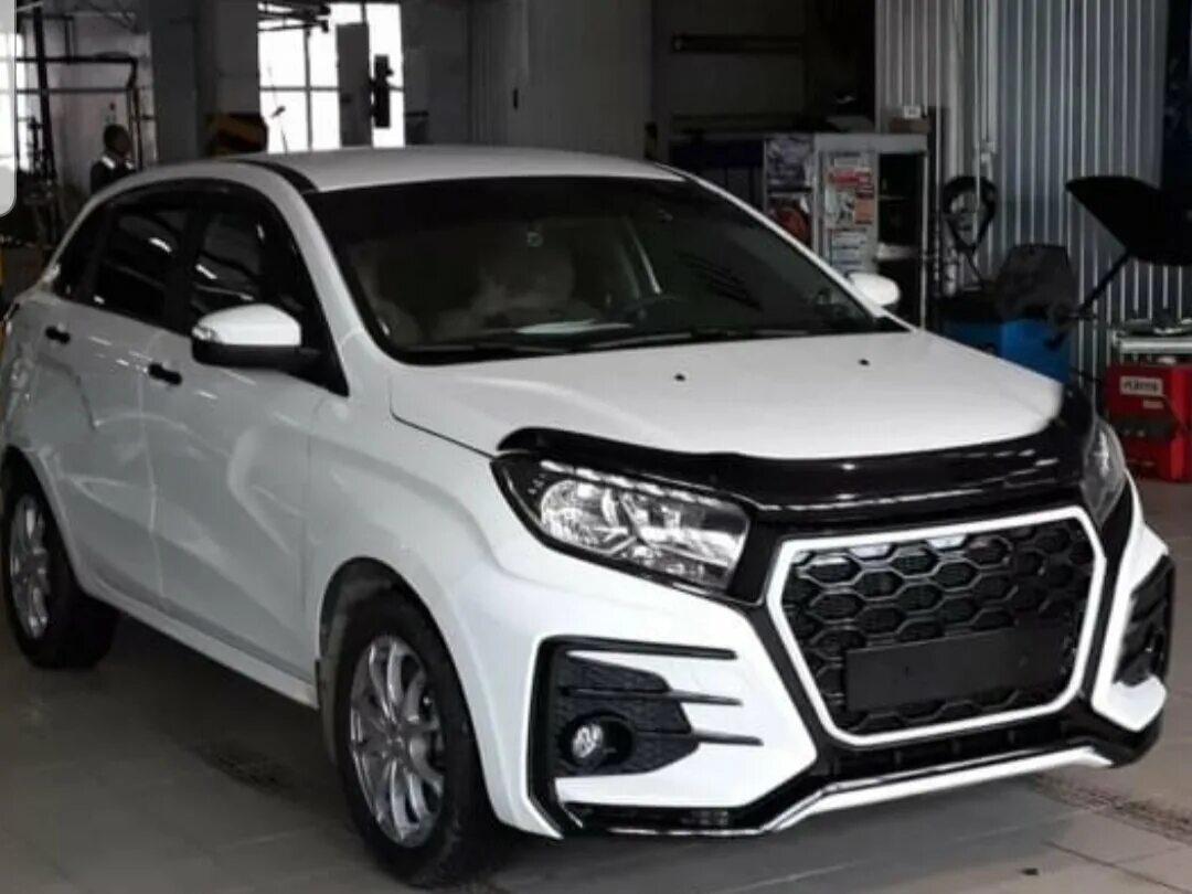 Спортивный LADA XRAY Sport Concept (фото, видео)
