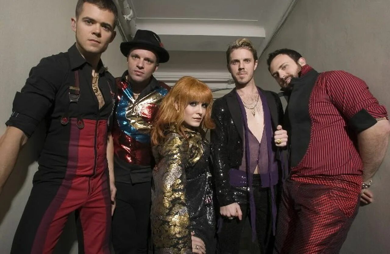 Scissor sisters it can t. Группа scissor sisters. scissor sisters солист. scissor sisters 2004. sib so sisters.