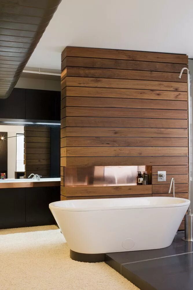 Мдф панели для ванной комнаты. Деревянная ванная комната. Ванная с деревом. Деревянные панели в ванной. Ванная с деревянными панелями.