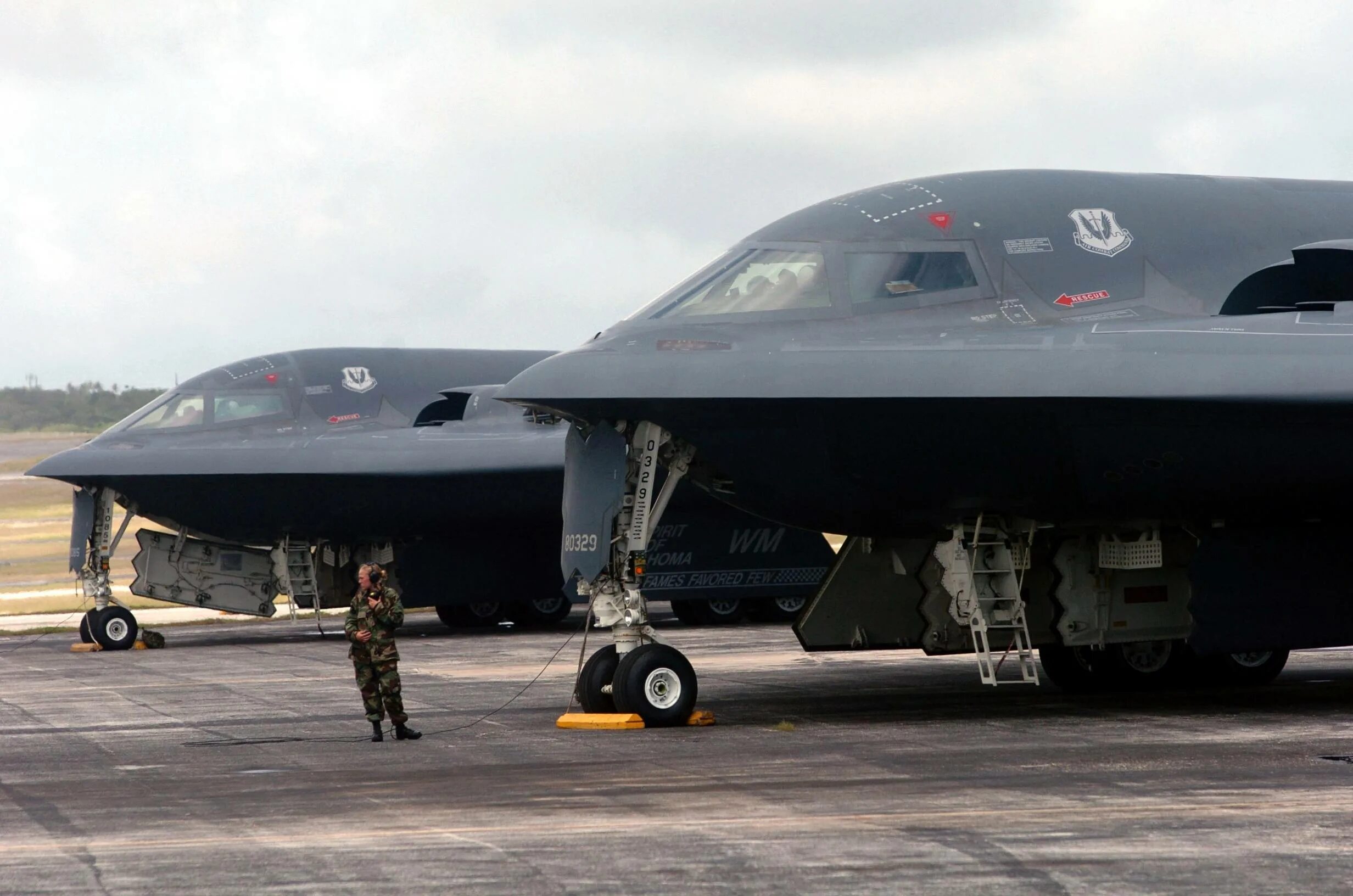 Бомбардировщик b 2. B-2 spirit: стелс-бомбардировщик. b-2 spirit stealth bomber. стелс бомбардировщик б2. самолет б 2 спирит.
