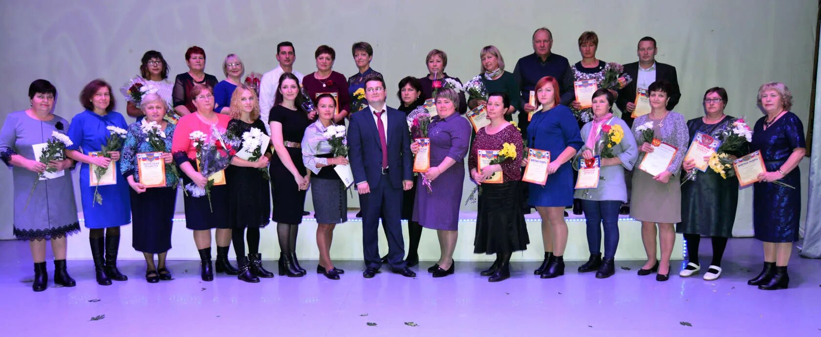 директор 25 школы набережные челны. соломина лариса александровна школа 962 отзывы. ирина ивановна учитель истории. учитель школы назначен ее директором.