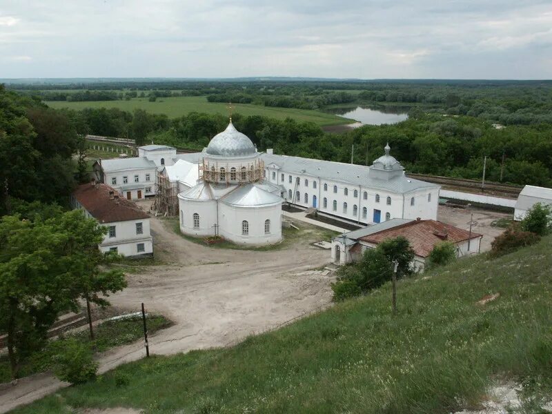 Дивногорский Успенский монастырь. Свято Успенский Дивногорский монастырь Воронежской области. Дивногорский Успенский монастырь в Воронежской епархии. Дивногорский Успенский монастырь пещерный храм. Монастыри воронежской области сайт