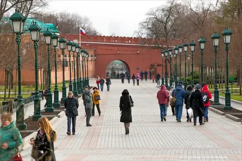 Куда пойти москва днем погулять