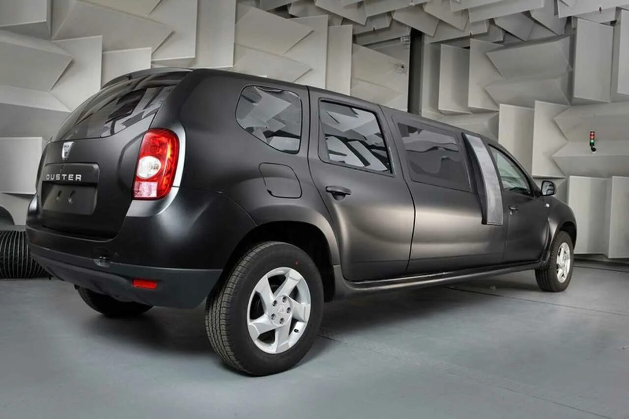 Renault большой. Renault Grand Duster. Рено Дастер 7 местный. Renault Duster лимузин. Renault Duster long.