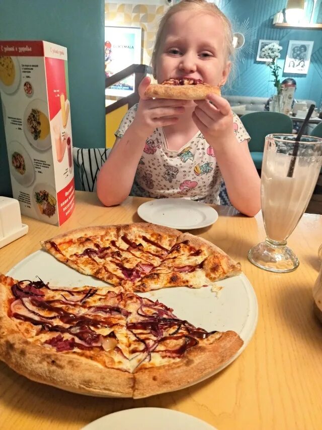 MAMA PIZZA, Izhevsk - Molodyozhnaya 34 - Restaurant Reviews, Photos & Phone Numb