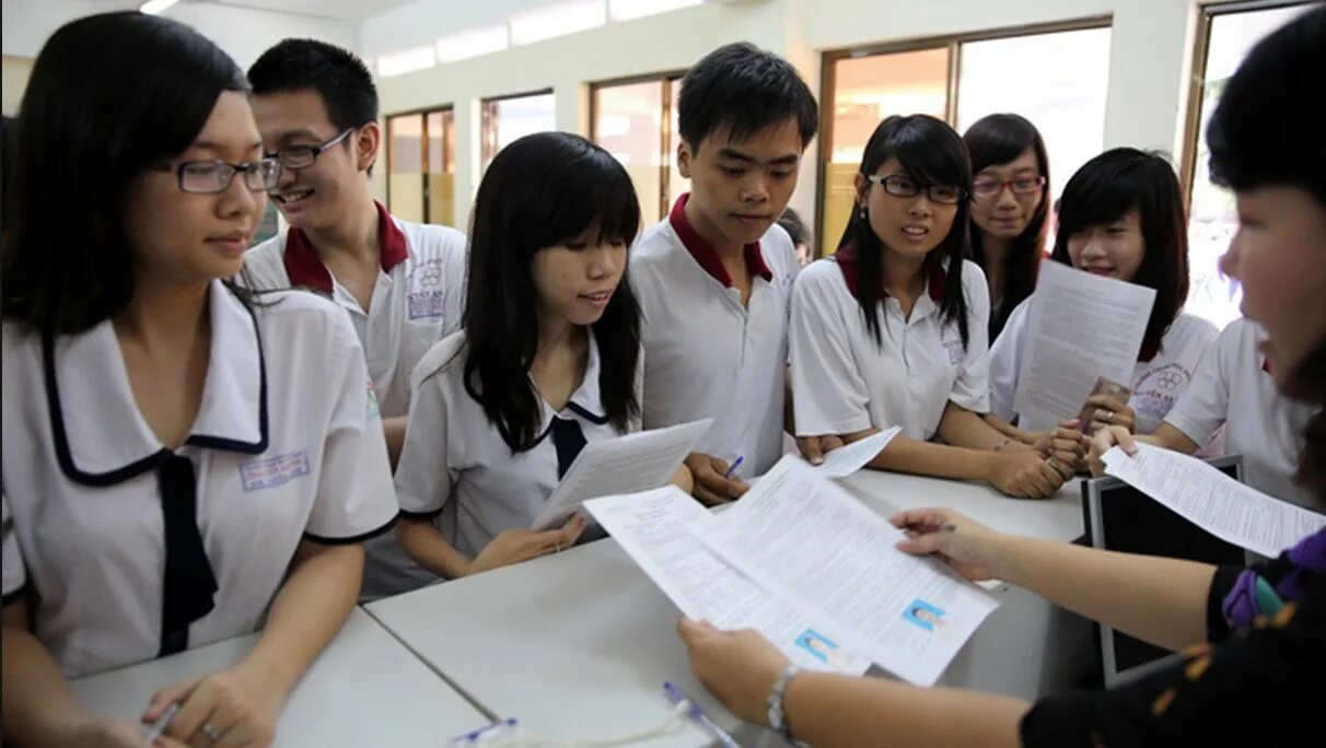 Hoc sinh. Hoc elesia. trieu thi ha. xec hoc sinh. thi tốt tạch.