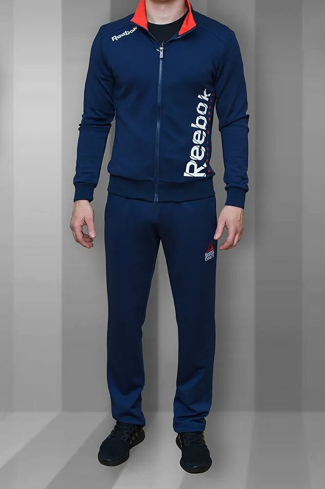 Спортивный костюм рибок мужской. Спортивный костюм Reebok 2021 синий. Спортивные костюмы рибок мужские 2021. Спортивные по костюмы рибок мужские.