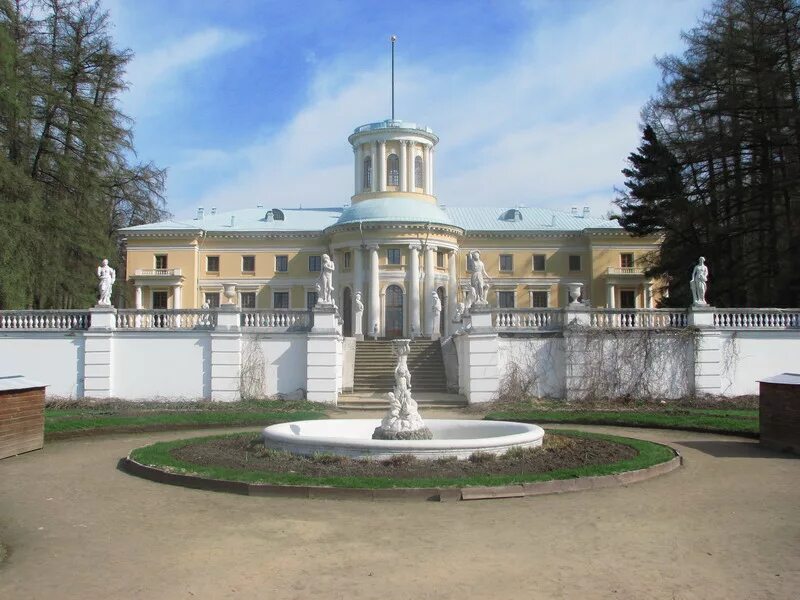 огарево резиденция путина. новая огорква резеденция путина. ново-огарёво резиденция путина. резиденция ново огарева. резиденции президента россии владимира путина в ново-огарево.