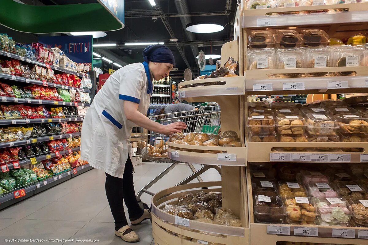 перекресток белгород попова 36. магазин готовой еды. витрина с едой. перекресток кулинария. еда магазин перекресток.