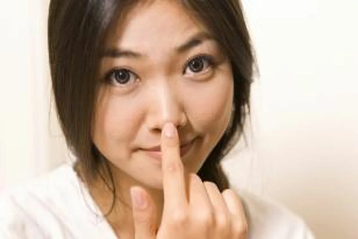 Человек с длинным носом. Носом он о себе. Носом он о себе. Японские выражения лица. Курносость физиогномика.