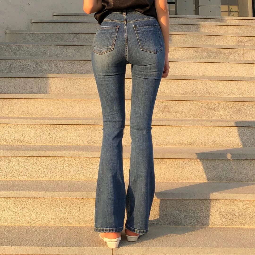Thigh gap. Thigh gap Jeans. Джинсовые брюки gap. Джинсы на бедрах. Tight gap Jeans.