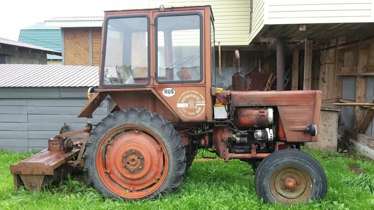 гусеничный трактор дт-75м кабина. сельхозтехника иркутская область трактора. трактор нижнеудинск. хтз т16. трактор втз т 25.