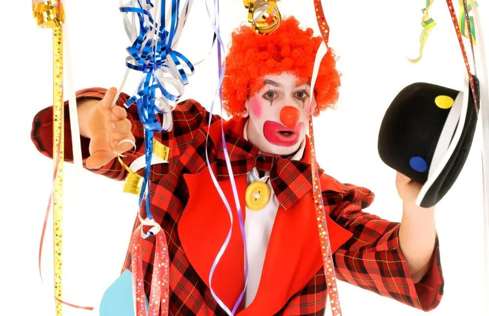 Клоун а4. Клоун фокусник. Фото клоунов в цирке. Группа клоунов. Клоун музыка для детей