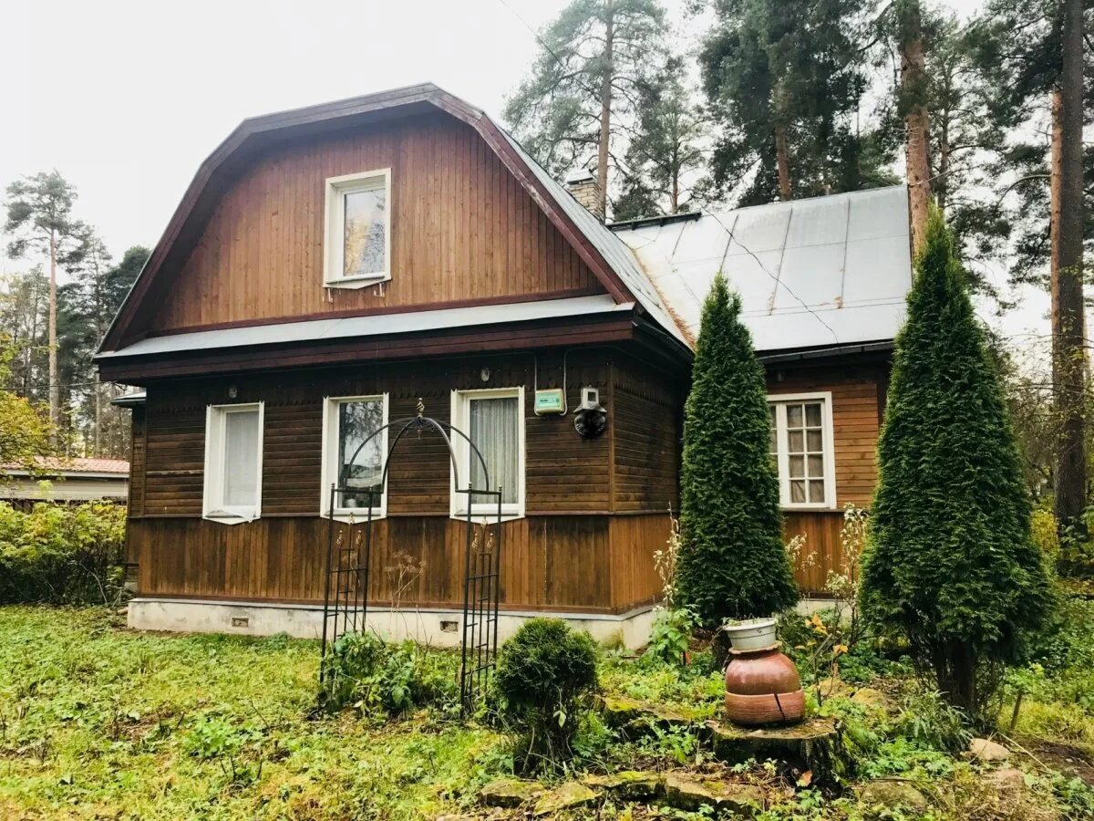 Купить загородная недвижимость в ленинградской. Поселок Вырица Гатчинский район. Вырица Гатчинский район Ленинградская область. Вырица Ленинградская область дом. Ленинградская обл поселок Вырица дом.