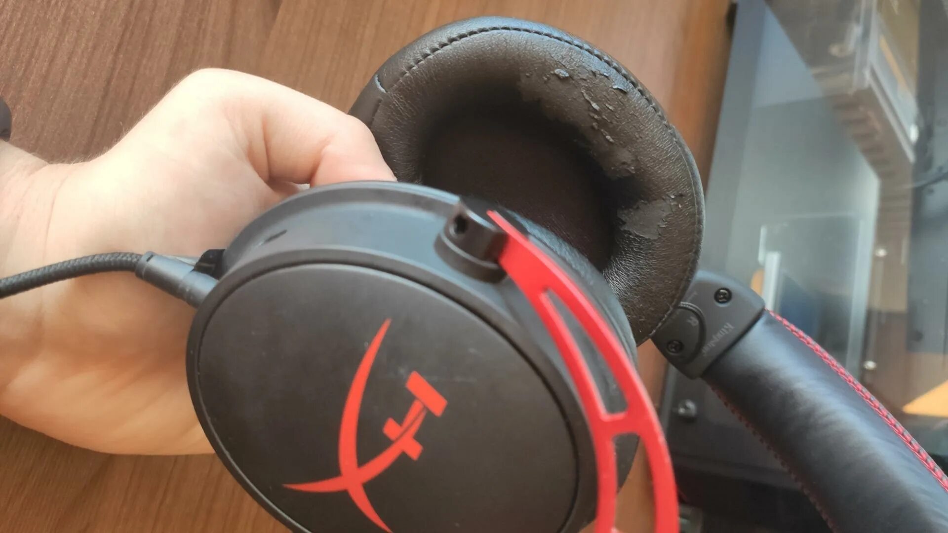 Купить игровую гарнитуру HyperX Cloud Alpha Wireless Black & Red по цене от 2389