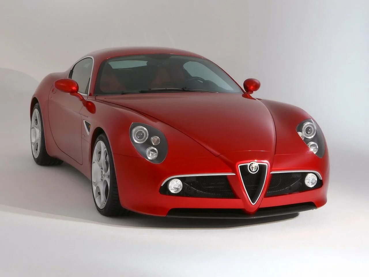 Модели альфа ромео. Alfa Romeo 8c. Alfa Romeo 8c 2019. Alfa Romeo 2007. Альфа Ромео 8c Competizione.