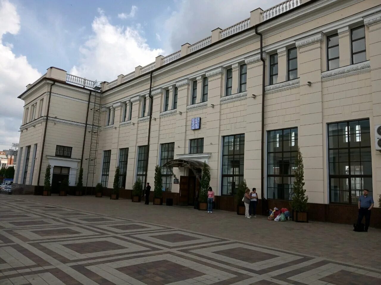 московский вокзал тула пригородные кассы. кассы железнодорожных билетов. билетная касса вокзал. жд касса. билетные кассы на поезда дальнего следования.