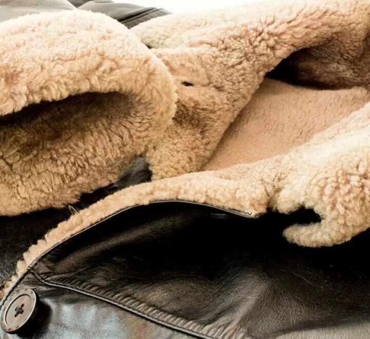 куртка с воротником из овчины. мех дюпон овчина. кофта из буклированной пряжи. искусственный мех для подкладки. куртка мужская зимняя на верблюжьей шерсти.