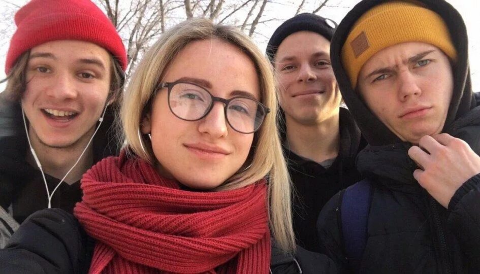Папин олимпос солист. Группа папин олимпус. Папин олимпос гитарист. Папин олимпос солист. Солист группы папин олимпус.