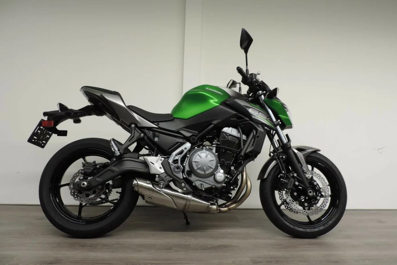 Z 650. Кавасаки z650. Kawasaki z650 ABS. Kawasaki z650 2019. Мотоцикл Kawasaki z650 ABS.