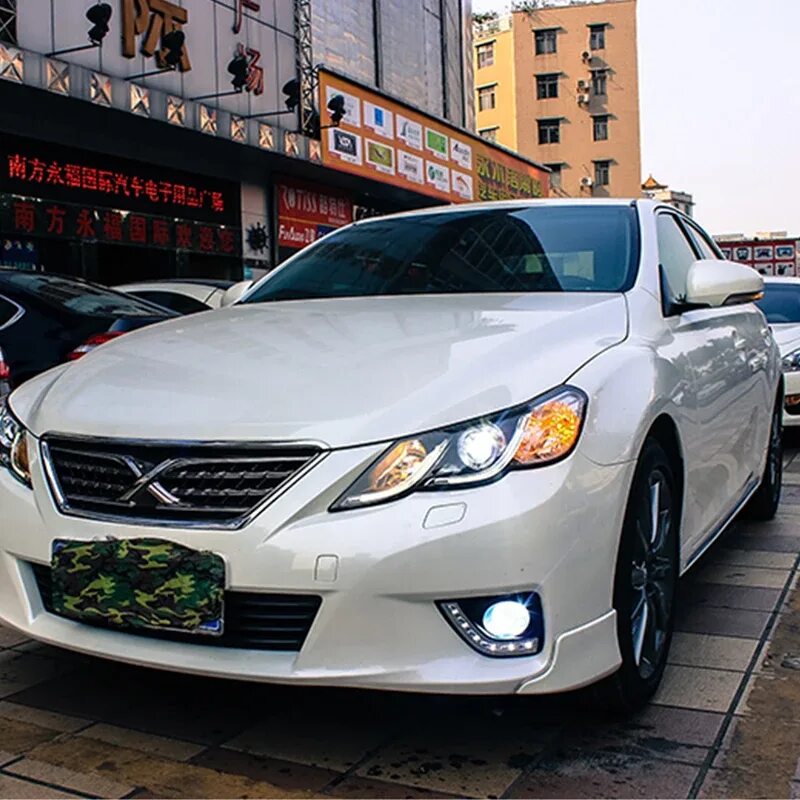 Купить б/у Toyota Mark X II 2.5 AT (203 л.с.) бензин автомат в Москве: чёрный То