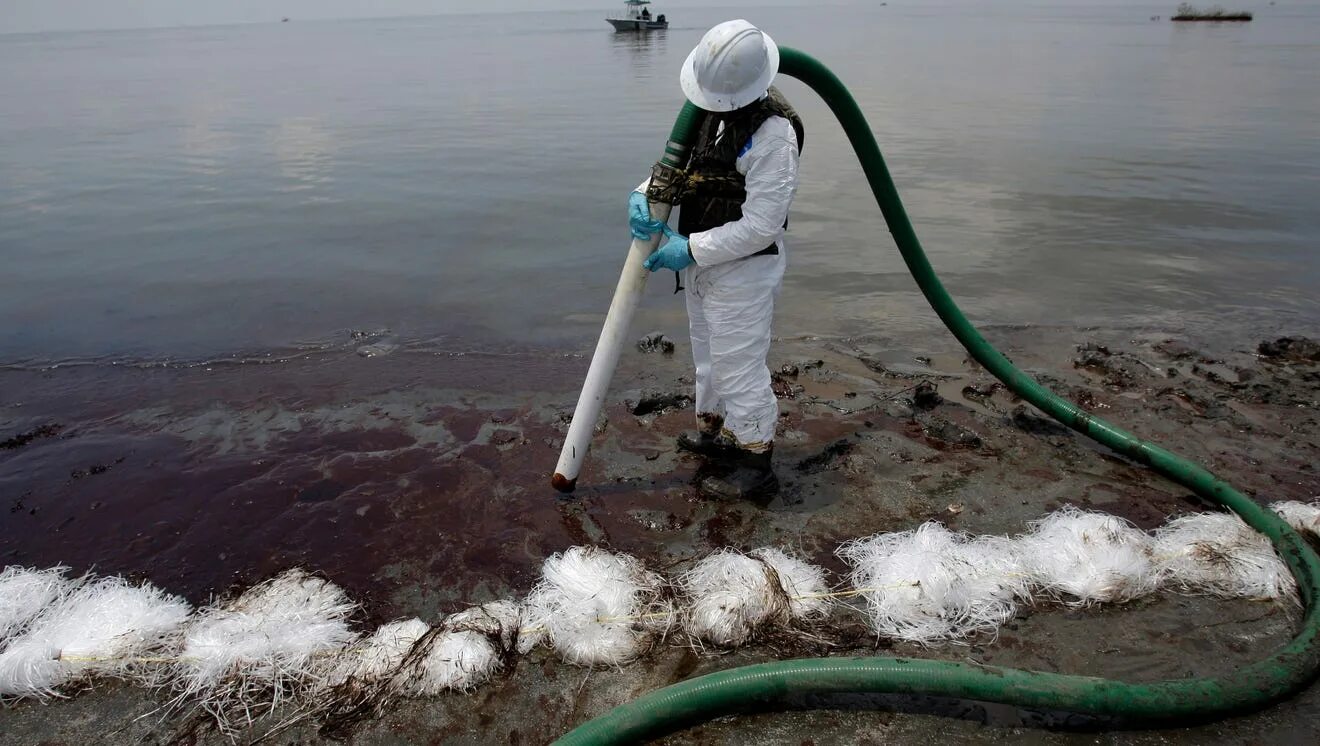 Чистка стоков. Борьба с загрязнением воды. Сточные воды загрязнение. Загрязнение воды химикатами. Предотвращение загрязнения воды.