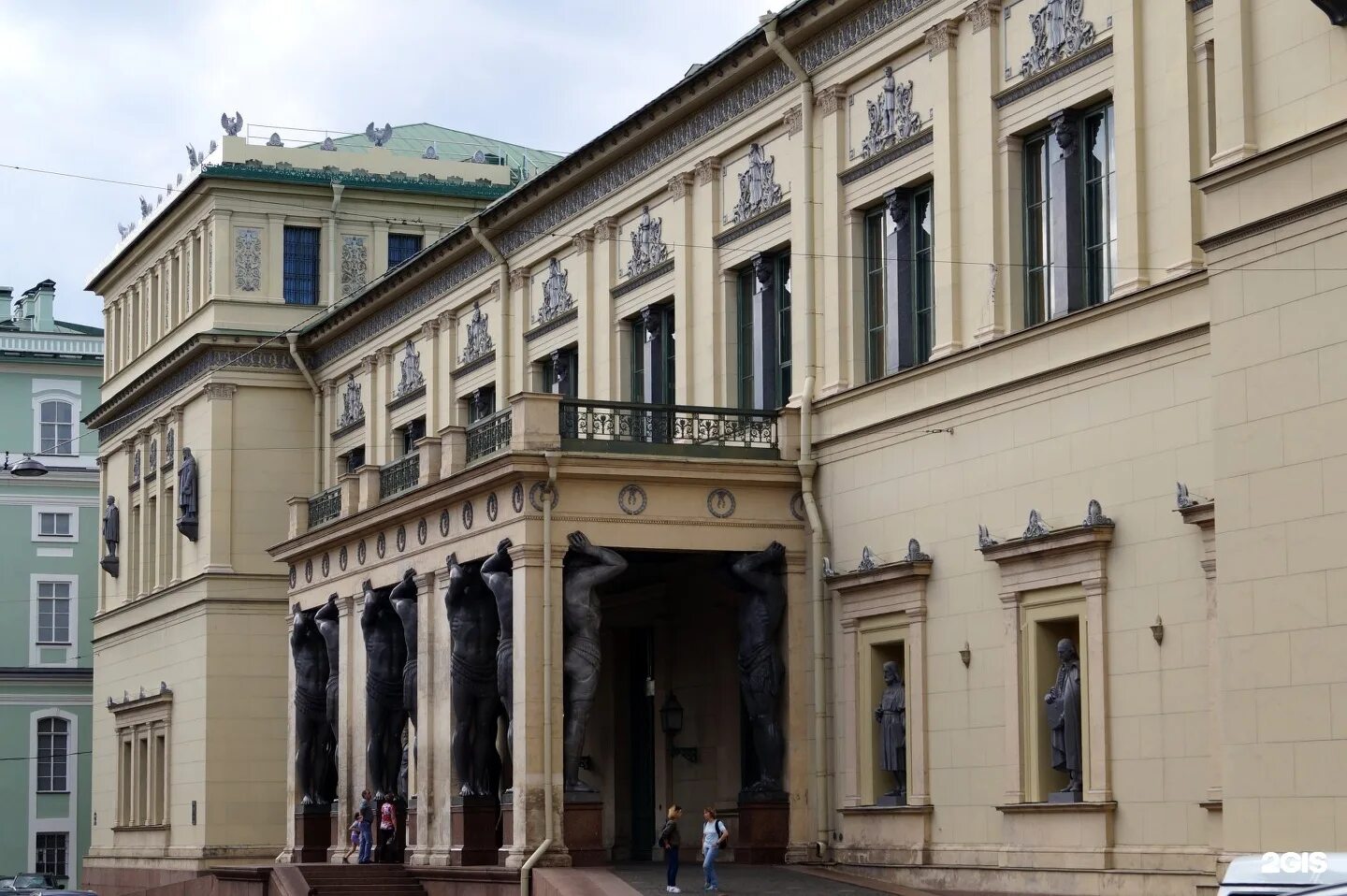 Миллионная 35 санкт петербург. Миллионная 35 санкт петербург. Миллионная 35. Новый эрмитаж в петербурге кленце. Лео фон кленце.