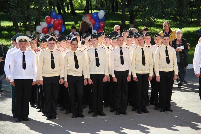 Кадетский корпус на Вучетича. 1 Московский кадетский корпус 1мкк. 1 МКК корпус. 1мкк здание. Казенных учреждениях кадетских корпусах