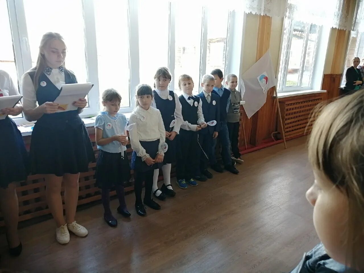 посвящение второклассников в рдш. посвящение школьников. школьники нао. ученики 1 школы. о.