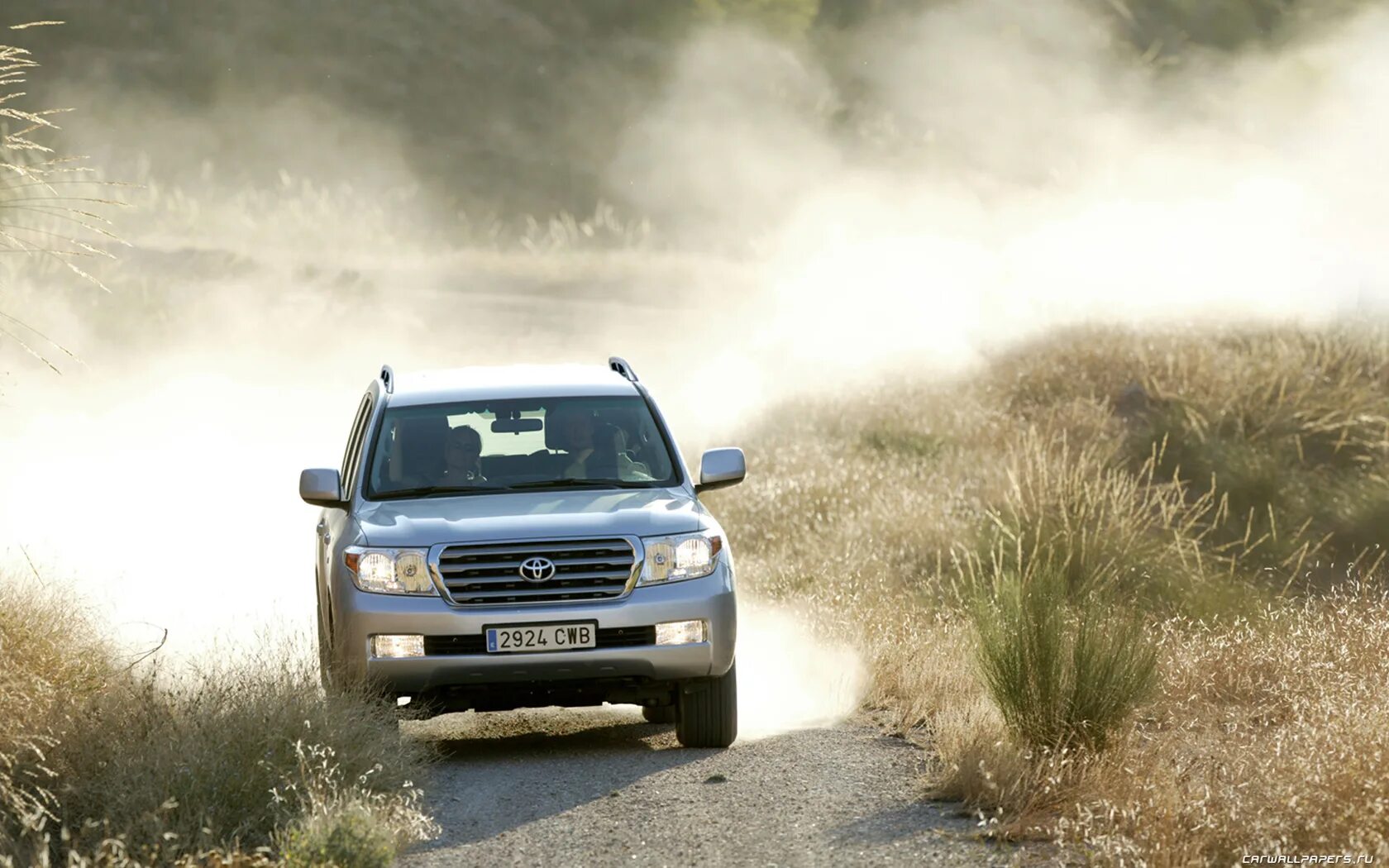 крузак наш мчится