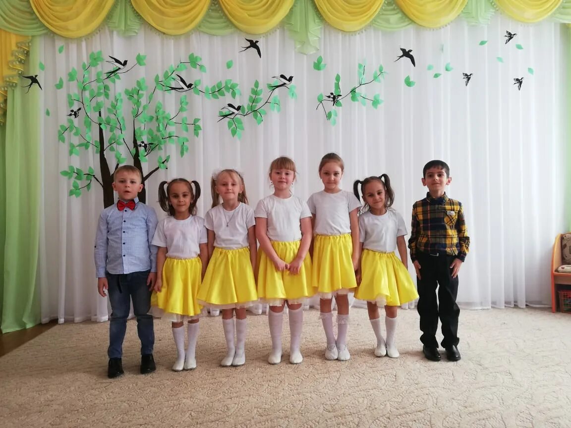 Весенний утренник в старшей группе. Весенний утренник в детском саду.