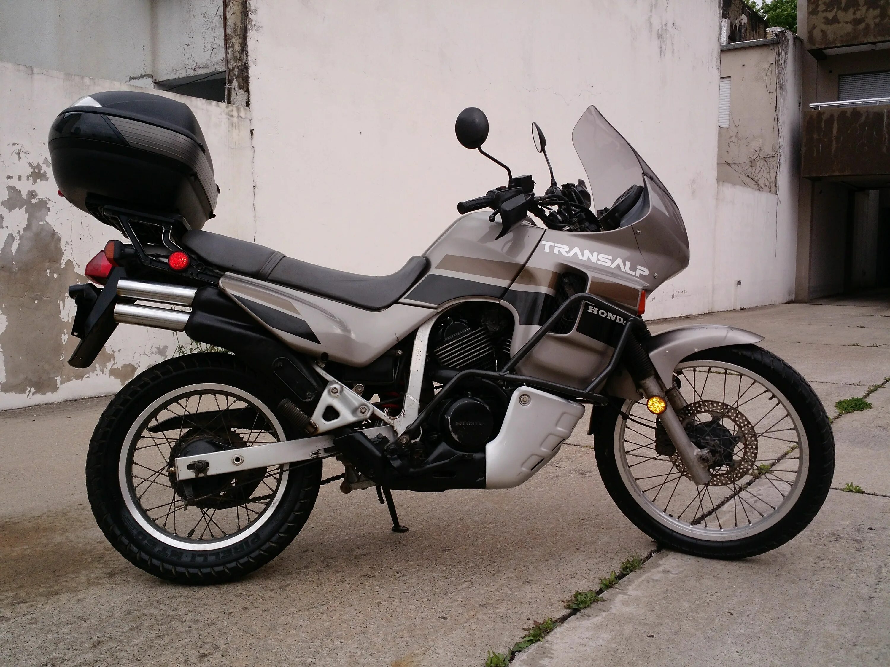 Honda transalp xl600. Honda transalp 600. Honda transalp 250. Трансальп 600. Мотоцикл honda transalp 600.