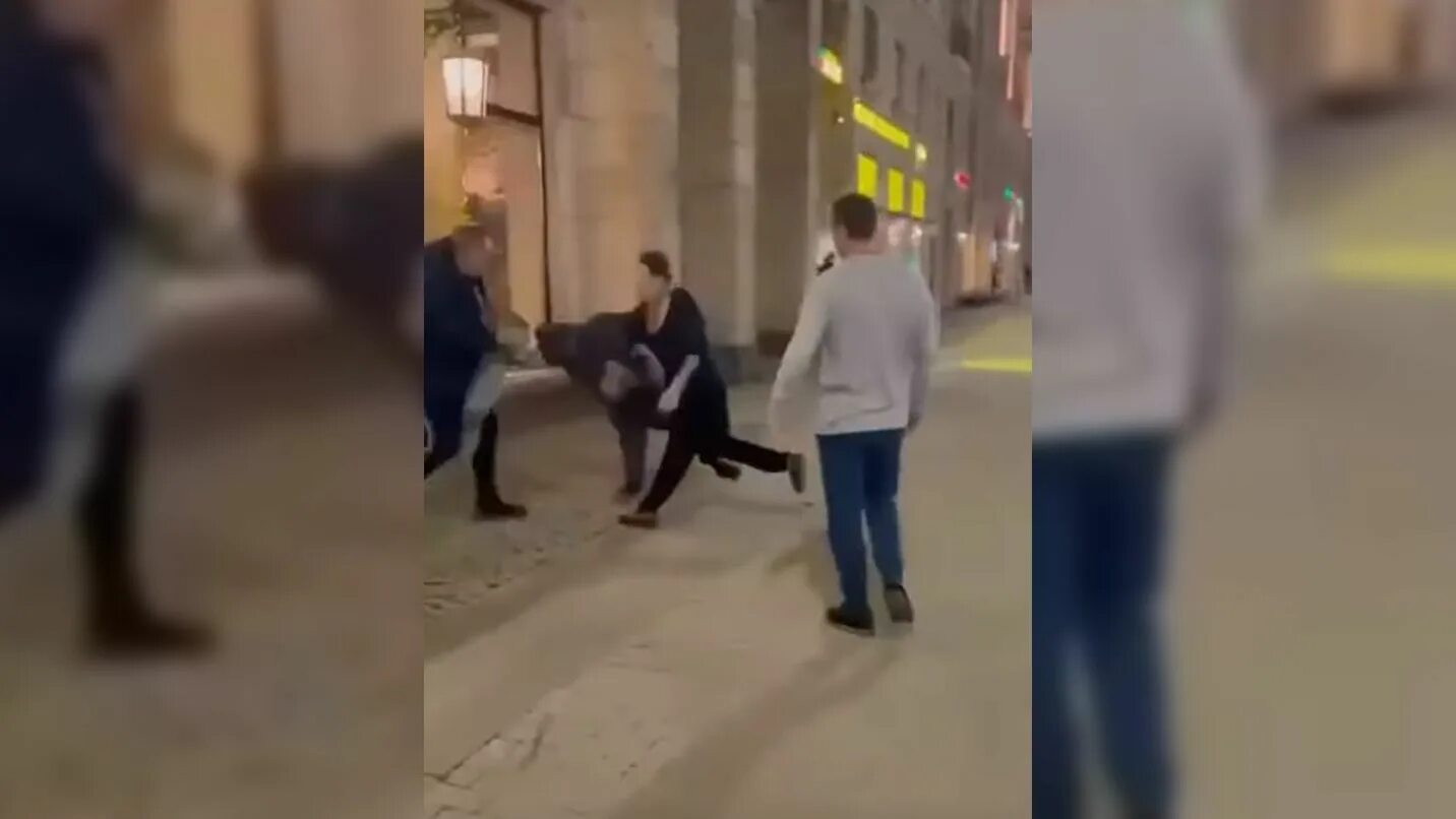 Массовая драка в санкт-петербурге. Драка в санкт петербурге. Драка школьников на улице. Массовая драка в санкт-петербурге. Драка в санкт петербурге.