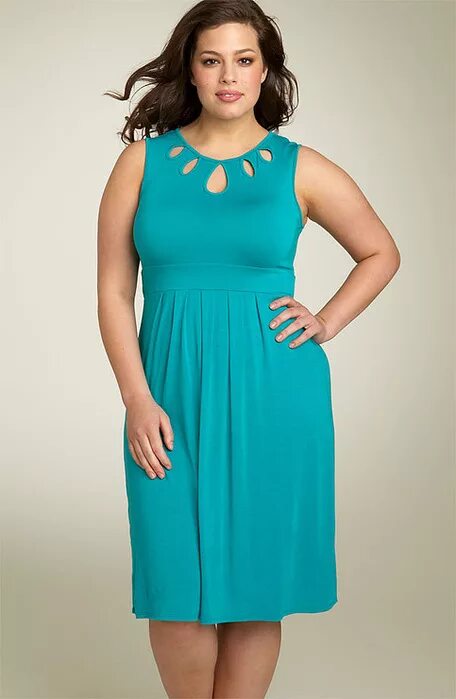 платья для полных женщин маленького роста. вечернее платье для маленьких и полных женщин. платье для пухленьких. платья для полных женщин. платья для полных женщин ростов.