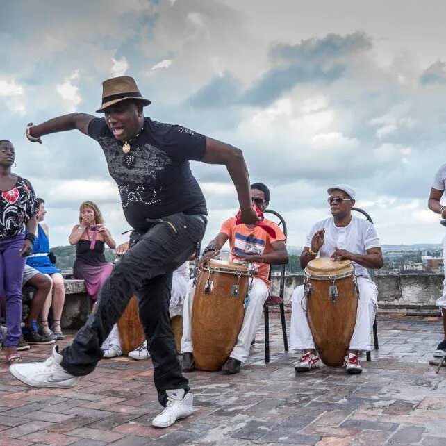 Кубинская сальса. Сальса Куба. Событийный туризм Куба. Кубинская уличная сальса. Cuba Vibes ансамбль.