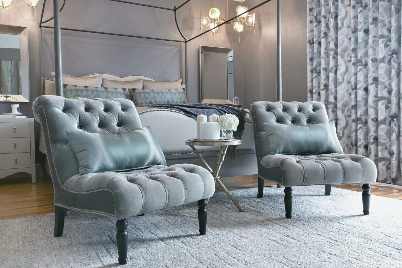 Диван честер велюр. Бархатный диван в интерьере. Бархатный диван в современном интерьере. Велюровый диван в интерьере. Кресло велюровое интерьерное.