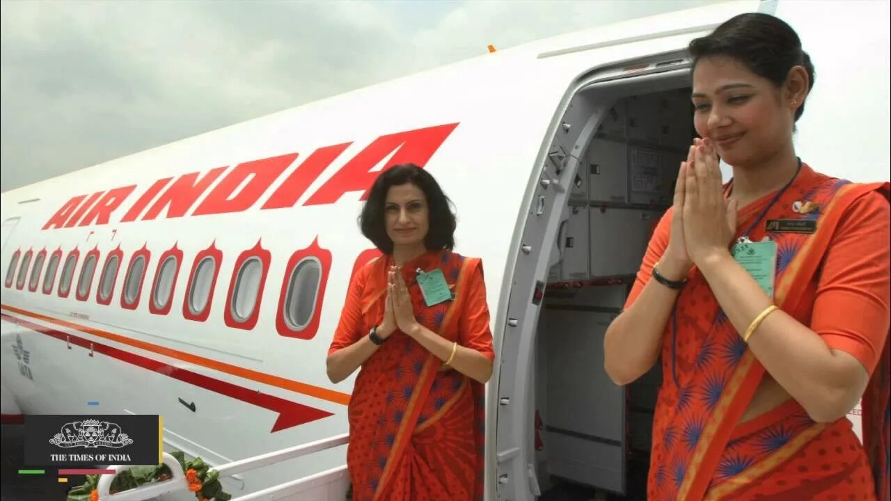 Air hint. Air india бортпроводники. стюардессы аир индия. эйр индия авиакомпания. эйр индия самолет.