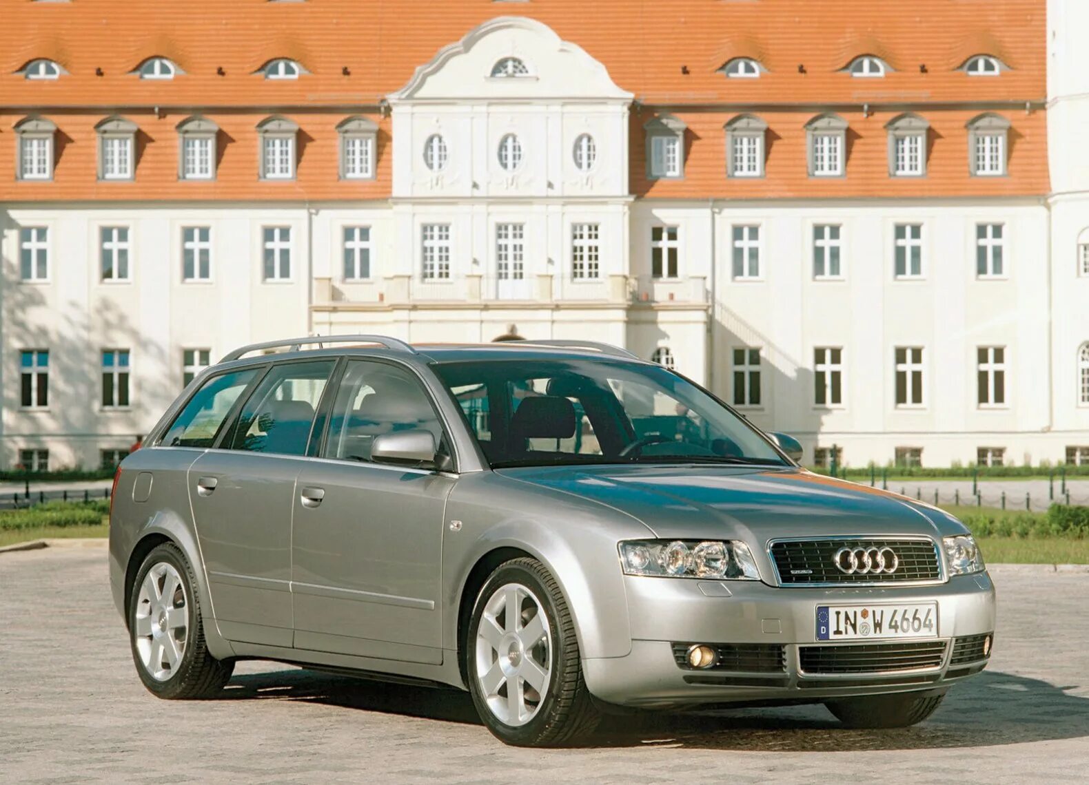 Audi a6 b4 Авант. Ауди а4 Авант универсал. Ауди а4 Авант 2001. Ауди а4 Авант кватро. Ауди а4 1.9 тди универсал