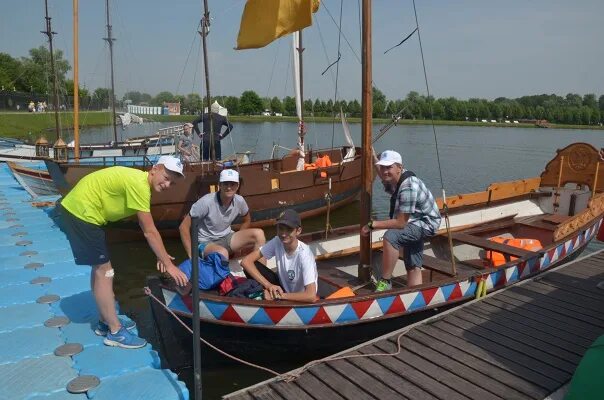 Сайт морской клуб. Косино белое озеро морской клуб. Косинский морской клуб на белом озере. Косинский детский морской клуб. Яхт клуб белое озеро Косино.