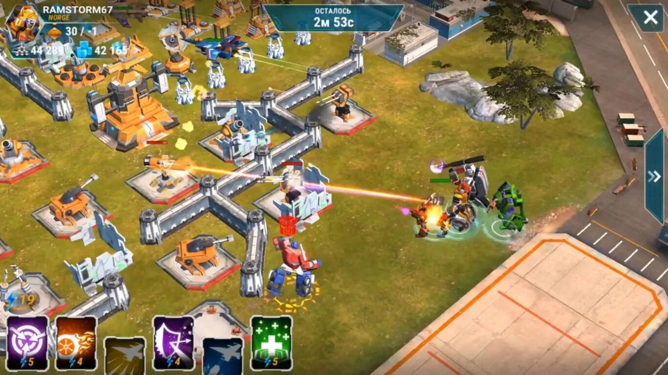 Transformers age of extinction игра на андроид. Трансформеры игра взлом. Взломанные трансформеры. Трансформеры бой игра. Оптимус прайм закаленные в бою.