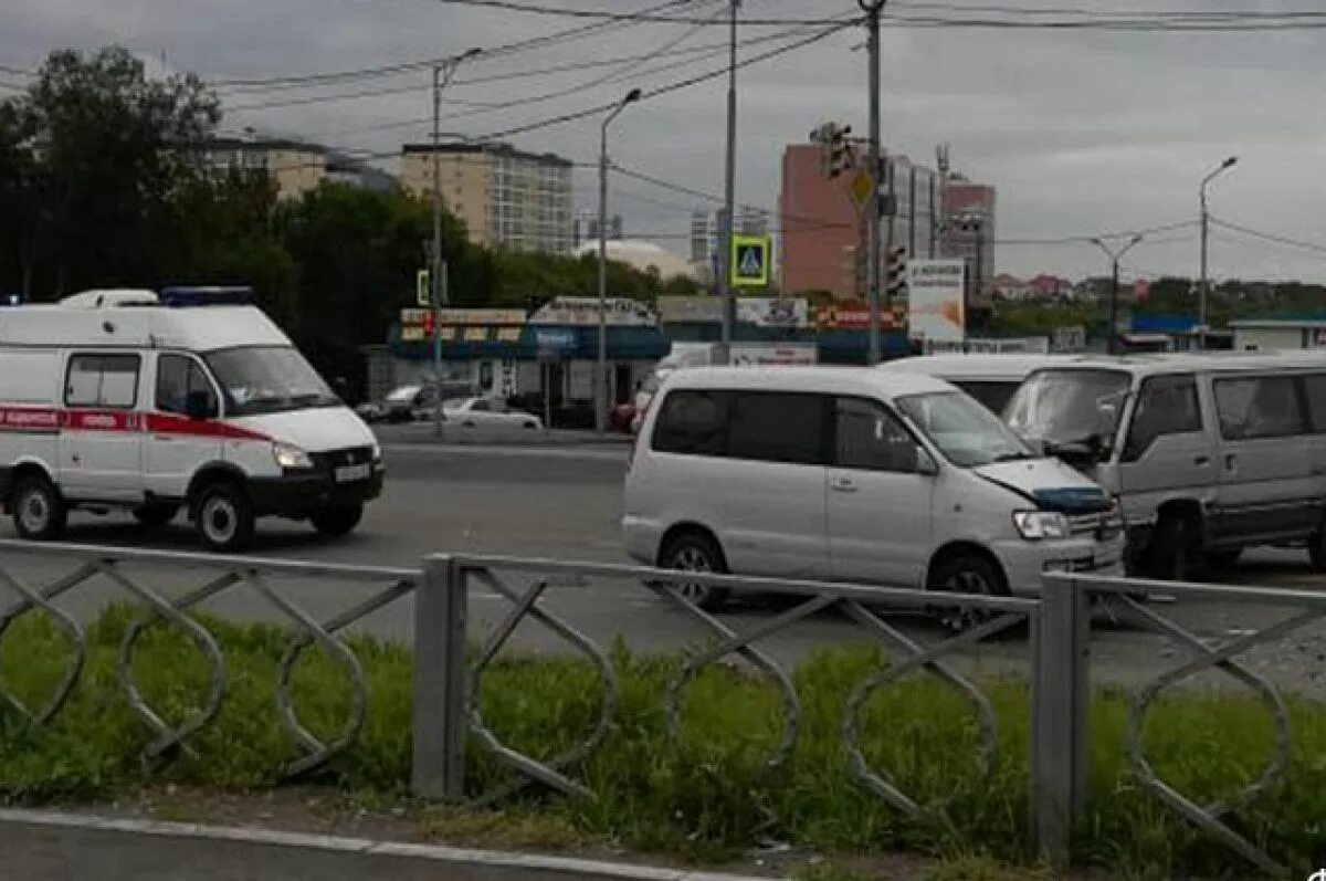 Петропавловск-Камчатский авария. ДТП Петропавловск-Камчатский сегодня. Кам 24 Петропавловск-Камчатский. Авария на проспекте Победы.