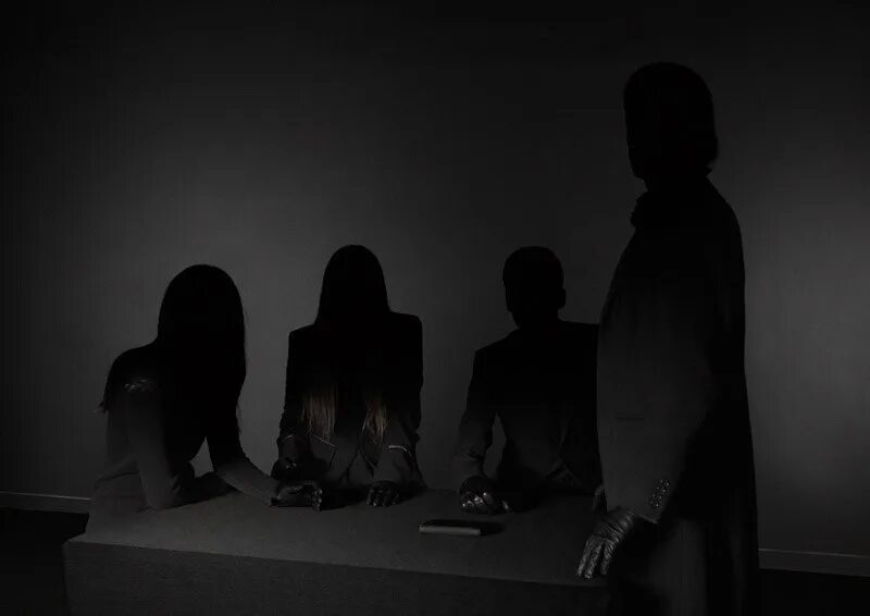 Страх одиночества. Это одиночество. Боязнь пустоты в рекламе. Боязнь пустоты. Уходящий человек.