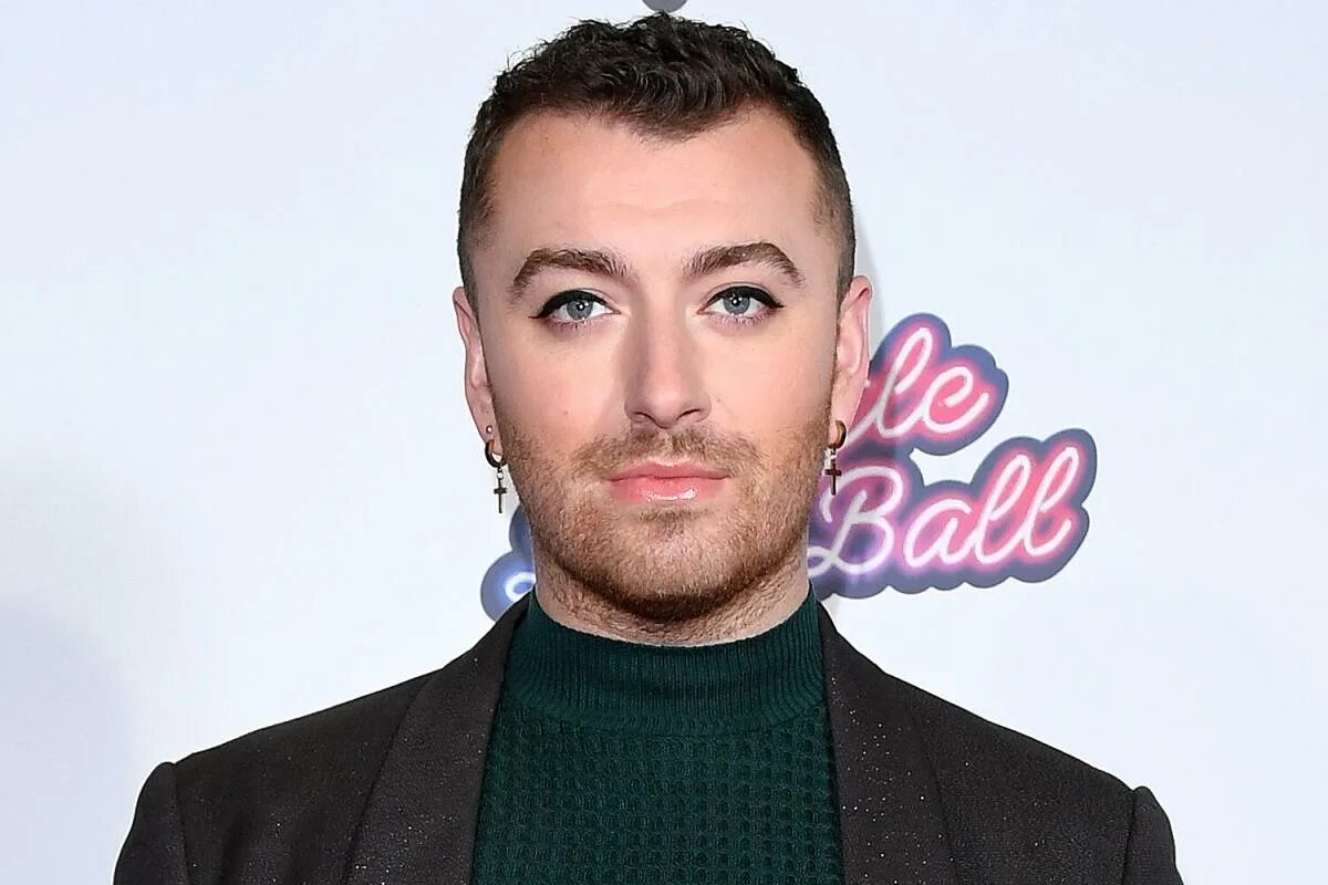 Sam Smith Reveals That He Identifies as Non-Binary in New Interview