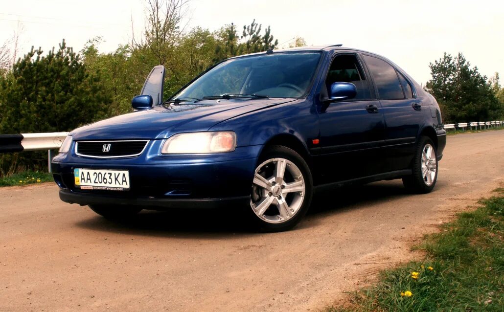 Honda civic fastback. Хонда цивик англичанка. Honda civic fastback. Хонда цивик 6 фастбэк. 4.