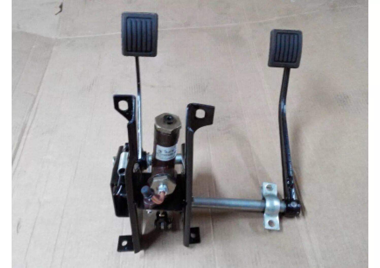 Педальный узел уаз 452. Педальный узел уаз 452. Сцепление уаз буханка. Блок педалей уаз 452. Педаль сцепления уаз 452.