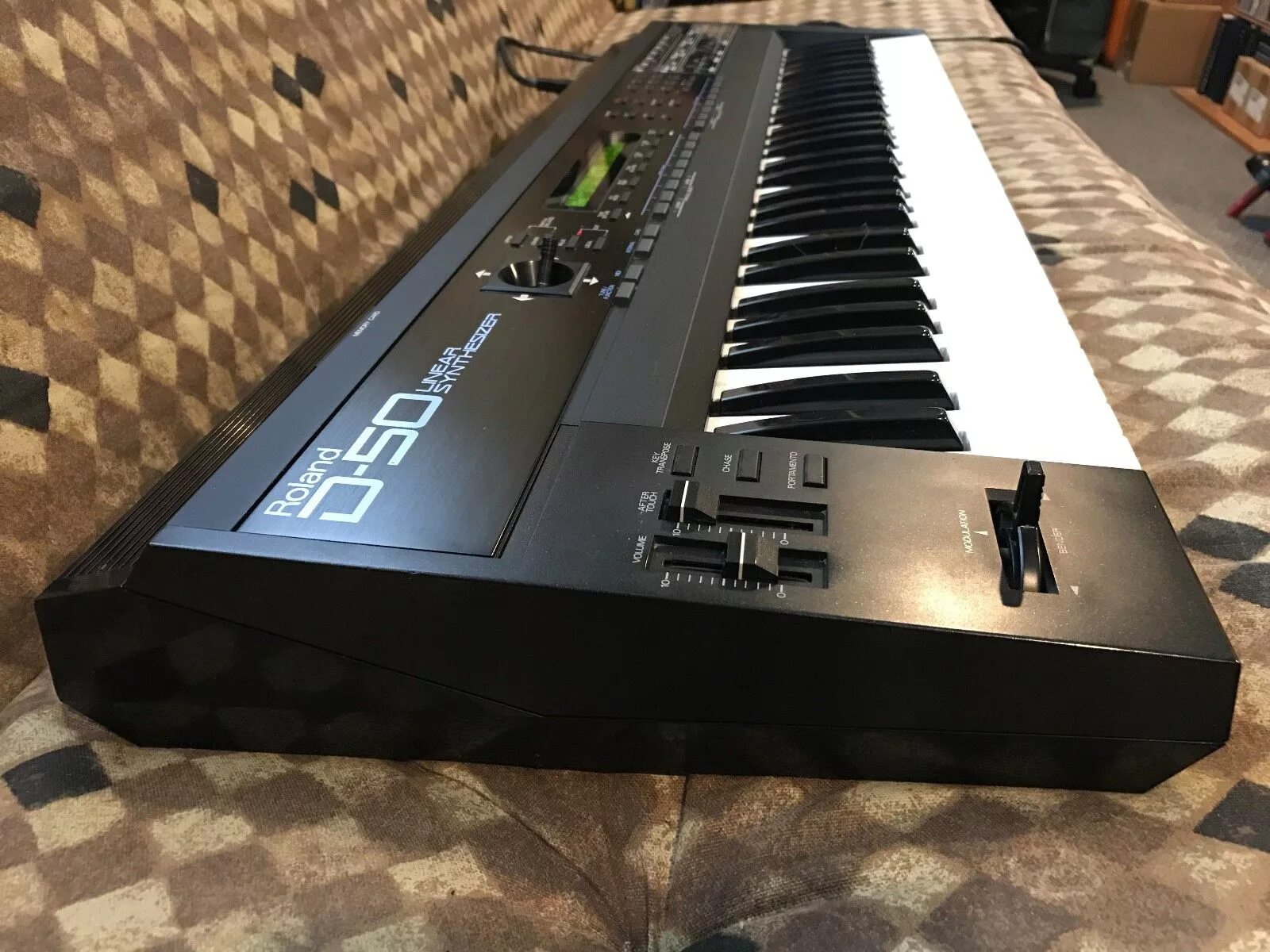 Роланд 50. Roland d50 synthesizer sh-32. Роланд д50. Синтезатор roland e-x50. Роланд д 20.